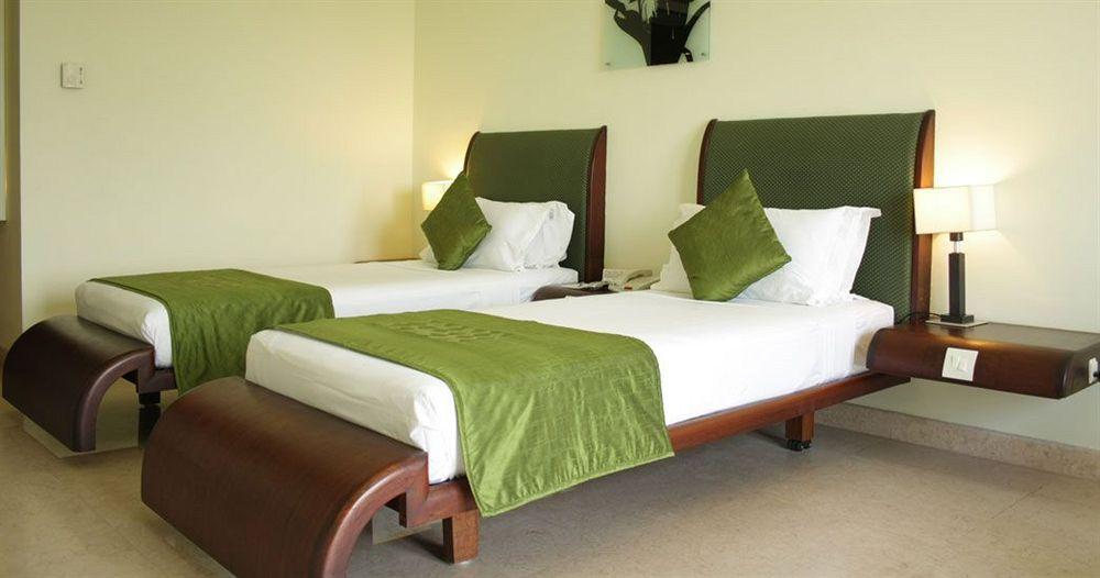 Hotel Atithi Pondicherry Ngoại thất bức ảnh