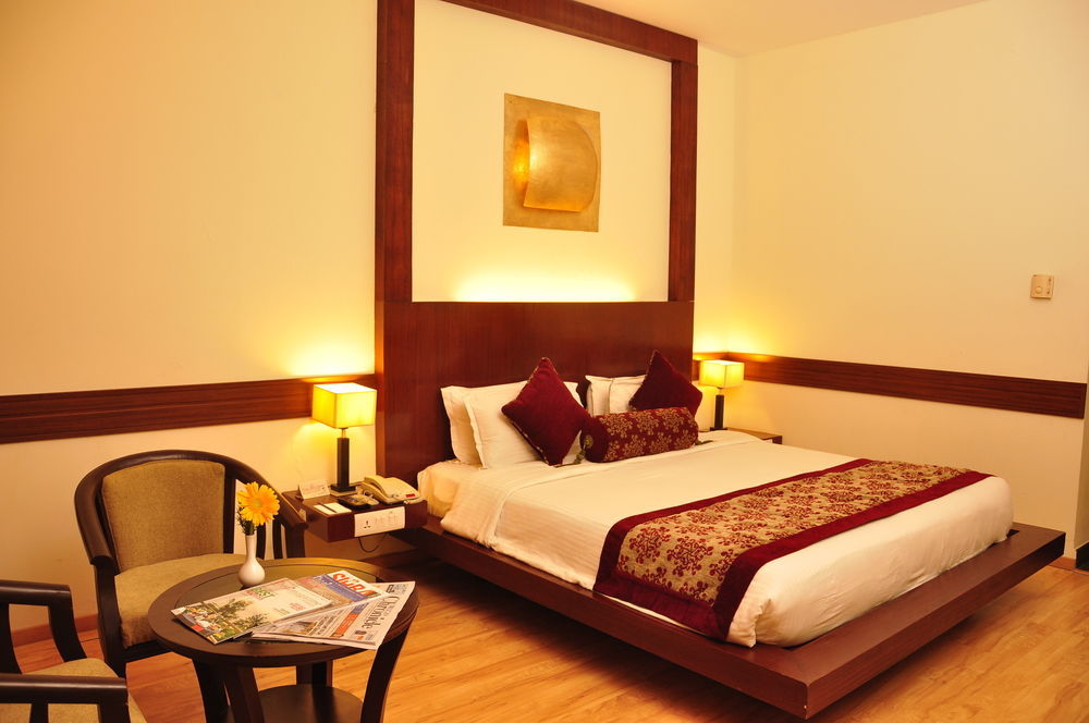 Hotel Atithi Pondicherry Ngoại thất bức ảnh