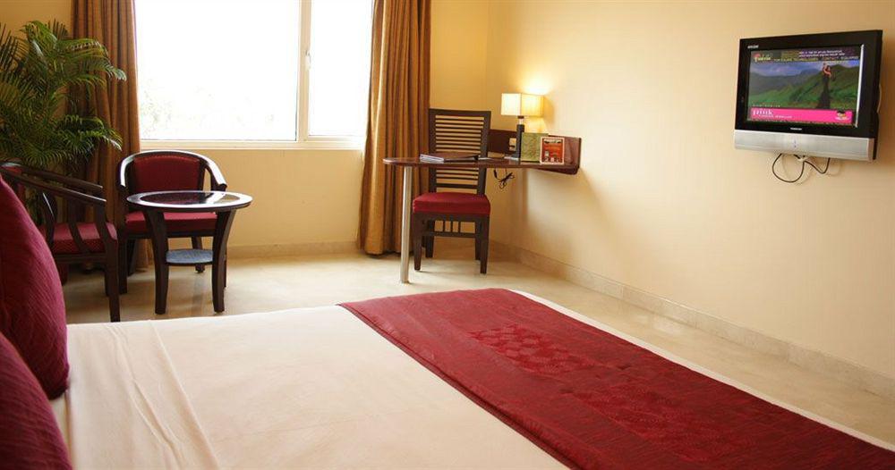 Hotel Atithi Pondicherry Ngoại thất bức ảnh